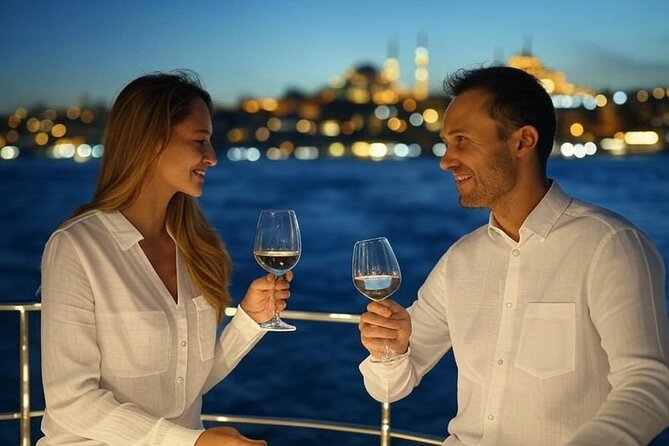 Romantic Night Cruise Live Violinist - Starting at Ömer Avni and settling aboard