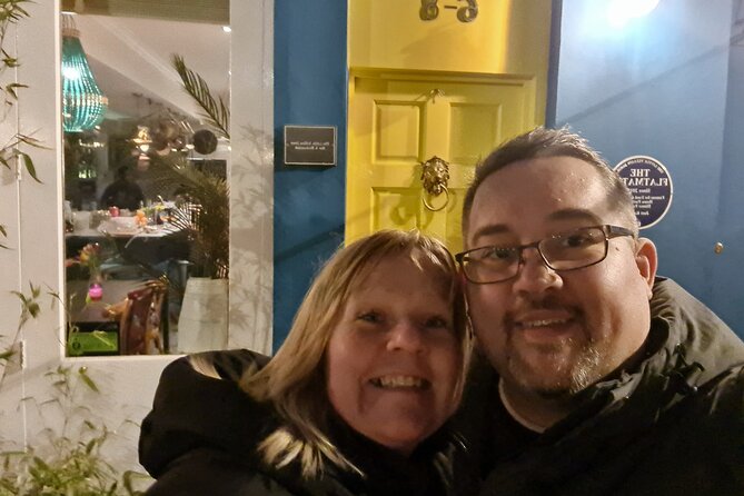 Romantic Notting Hill: Self-Guided Love Story Puzzle Walk - Starting at Alice’s on Portobello Road