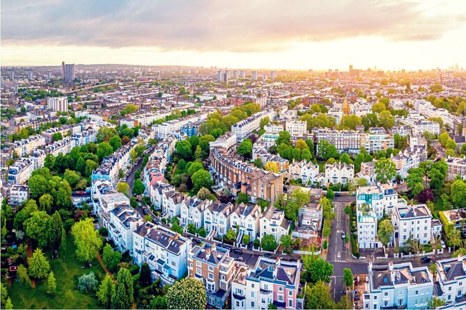 Romantic Notting Hill: Self-Guided Love Story Puzzle Walk - Finishing at Banksy’s The Painter