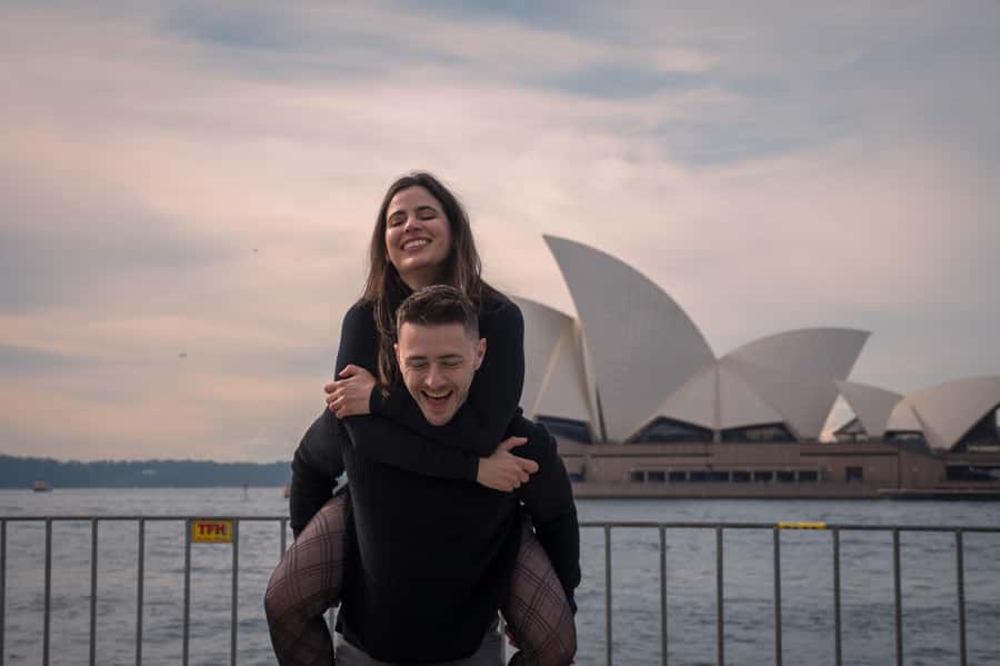 Romantic photoshoot for couples in Sydney - From The Rocks streets to the waterfront