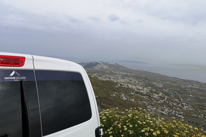 Romantic Private Day Tour in Santorini - A private car makes the short schedule work