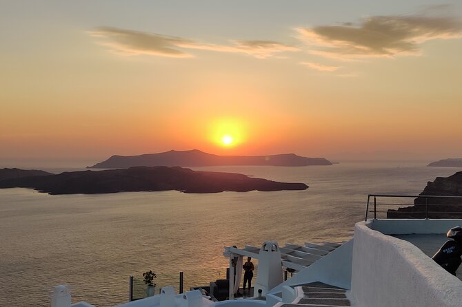 Romantic Private Day Tour in Santorini - What the $323.91 group price really buys