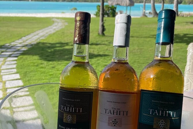 Romantic Private Sunset and Motu Dinner for Two - What the three-course meal includes