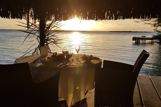 Romantic Private Sunset and Motu Dinner for Two - Arriving at the white-sand beach dinner
