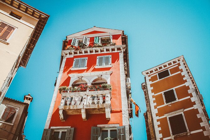 Romantic Rovinj, individual tour - One hour through medieval lanes and small shops