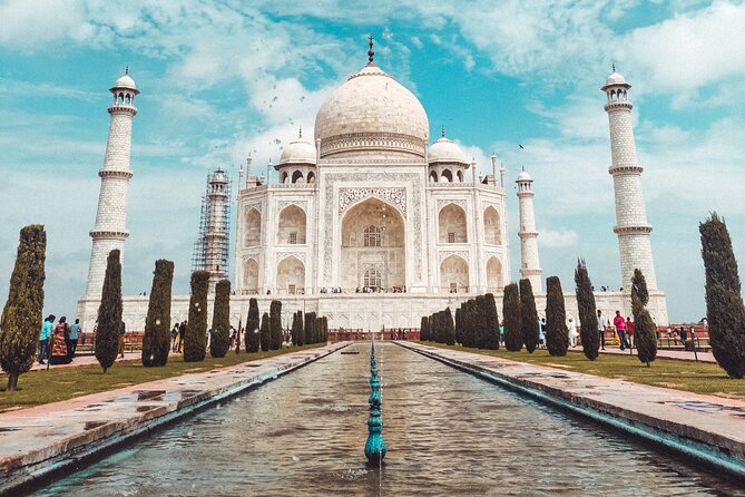 Romantic Sunset at the Taj Mahal: Day Trip from Delhi to Agra - Shopping and local browsing