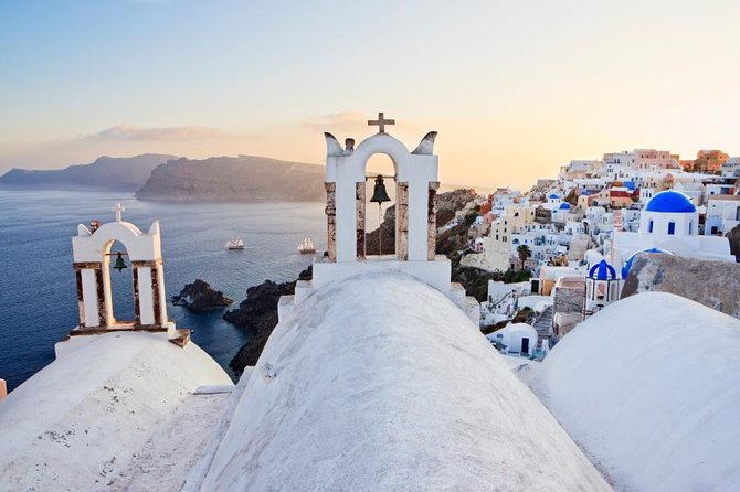 Romantic Sunset Catamaran Caldera Cruise incl. Meal & Drinks - Key points at a glance