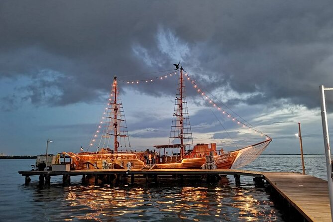 Romantic Sunset Dinner Cruising Experience - Dinner choices: lobster, steak, and vegetarian meals