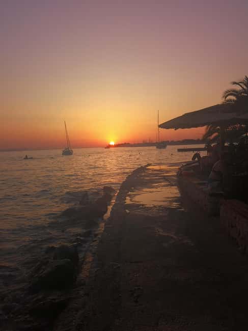 Romantic Sunset tour around Zadar with Drinks - Cruising toward the archipelago at sunset