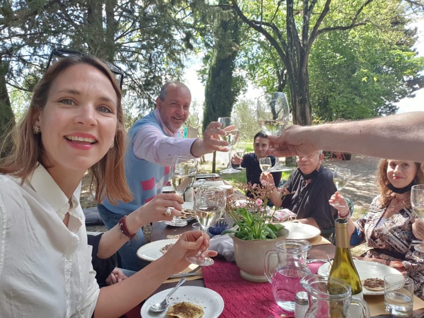 ROMANTIC WINE TOUR FOR 2 - Wine Tour in Chianti (Tuscany) - Why the private vehicle matters
