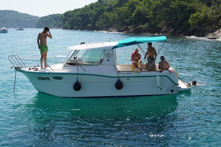 Romantic Zadar Sunset and Night Coctails Cruise - Sailing toward the Sea Organ at sunset