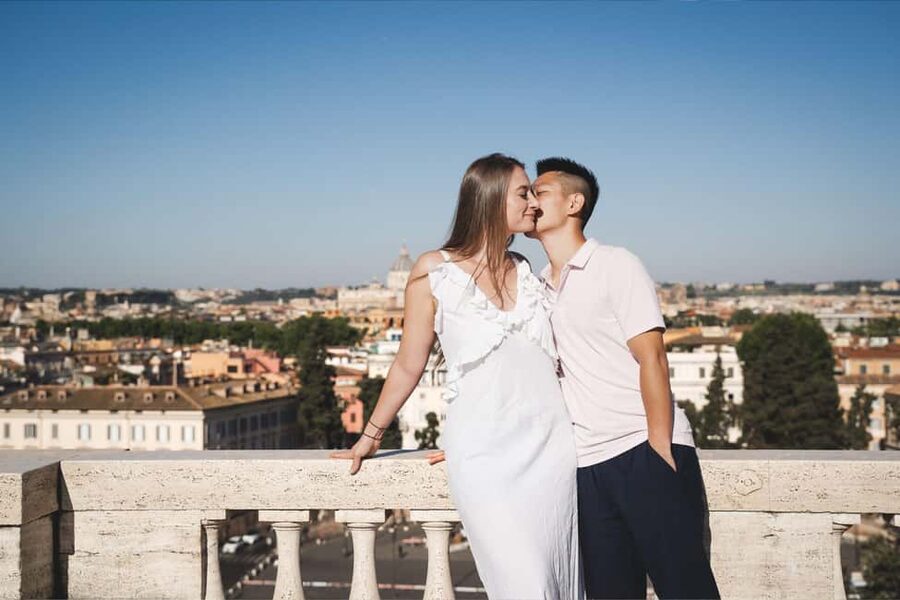 Rome: Romantic Couple Photoshoot at Villa Borghese - A 30 to 60 minute session with a clear purpose