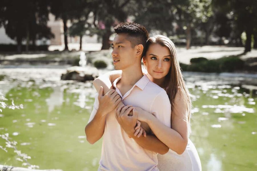 Rome: Romantic Couple Photoshoot at Villa Borghese - How the photographer shapes the experience