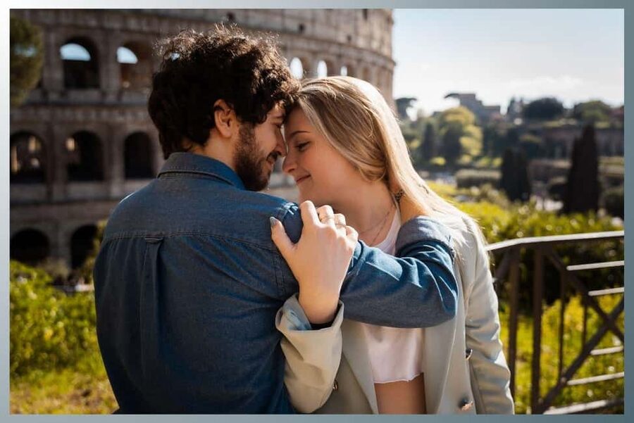 Rome: Romantic Couple Photoshoot Experience at the Colosseum - How this compares with taking your own photos