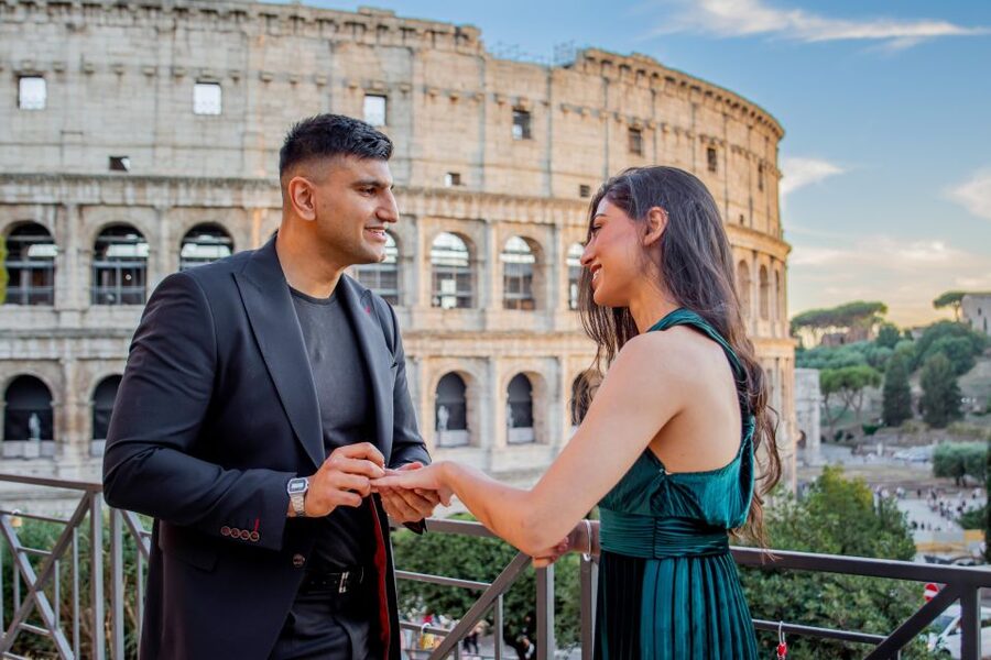 Rome: Romantic Proposal Shooting - Natural photographs or classic poses