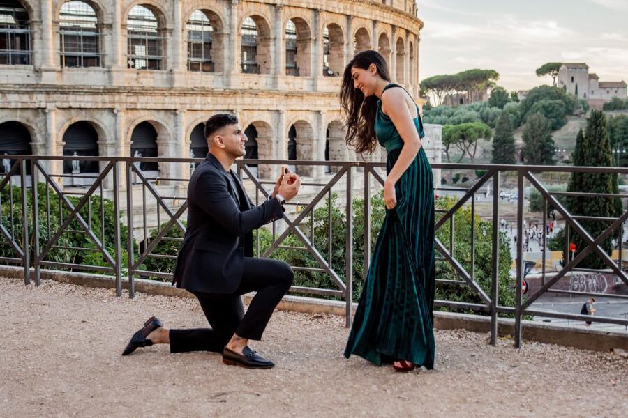 Rome: Romantic Proposal Shooting - Choosing the right Rome meeting point