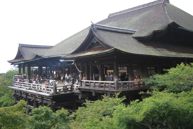 Sagano Romantic Train & Arashiyama, Kiyomizudera, Fushimi Inari Taisha Day Tour - Kiyomizudera and the wooden stage over Kyoto