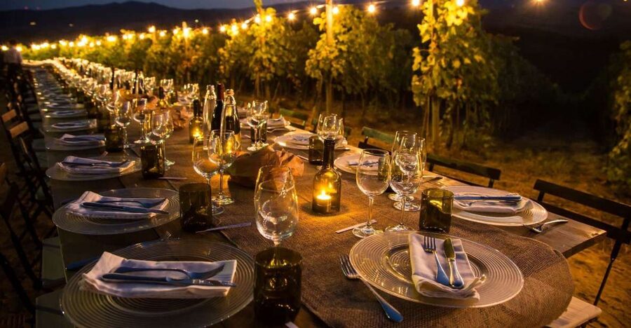 San Gimignano: Romantic Vineyard Dinner - Wine tasting with an explanation, not just samples
