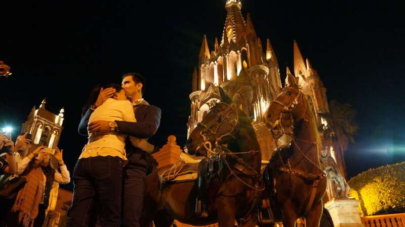 San Miguel: Romantic Horseback Riding at Sunset - Who should book this ride?