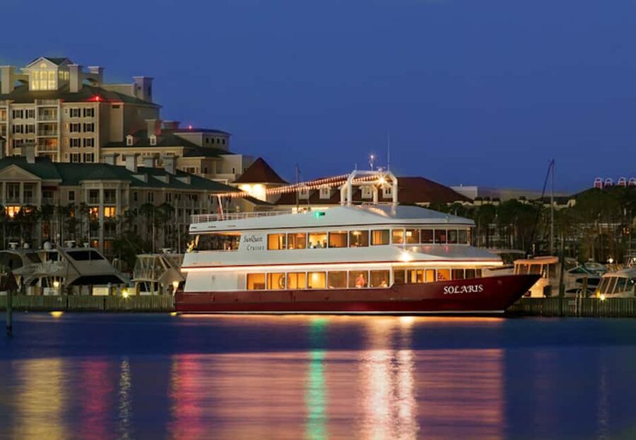 Sandestin: Sunset Dinner Cruise with Live Music - Service and the feel of a special occasion