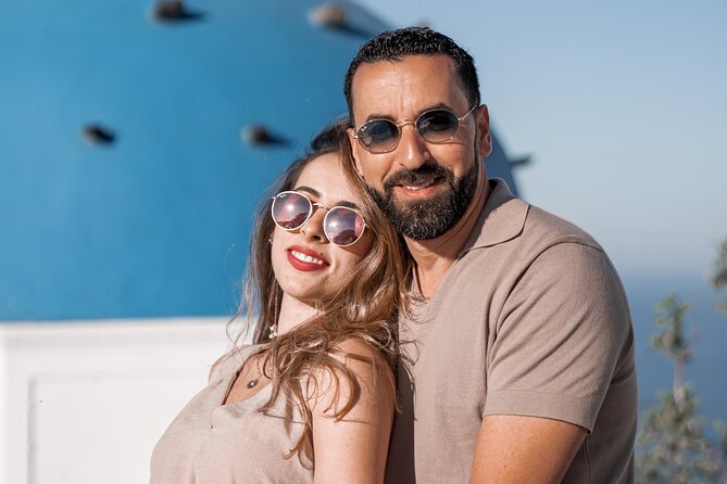 Santorini: Customized Private Photoshoot Walk in Oia - The personal island orientation