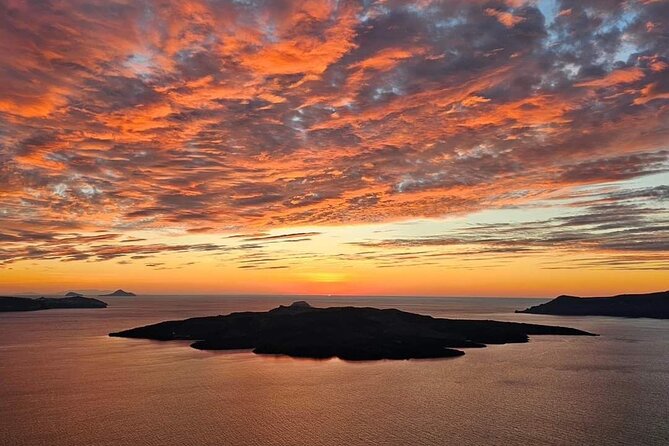 Santorini Honey Moon Romantic Private Sunset Wine Tour - Why this private Santorini evening works for couples