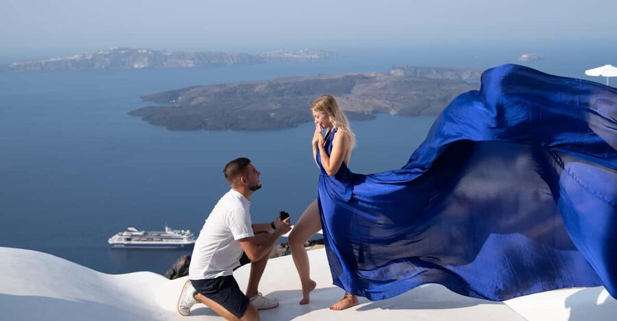 Santorini: Proposal Photoshoot l Private Entry to blue Dome - Practical questions to ask before you pay