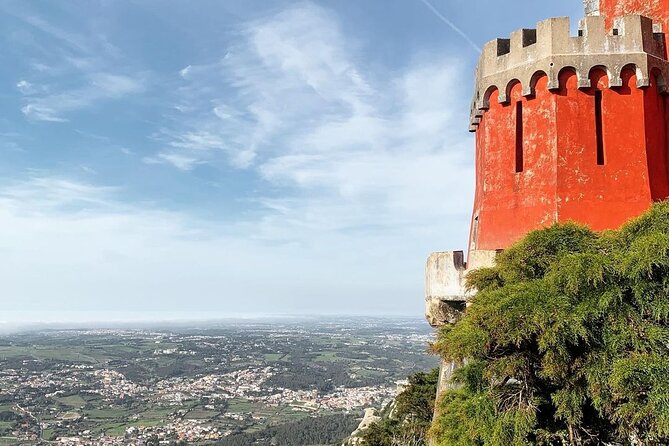 Sintra Walking Tour: Romantic Village & Palaces - The pillory and the National Palace