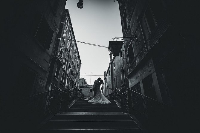 Sunrise Couple Photoshoot Tour - Who will enjoy this session most?