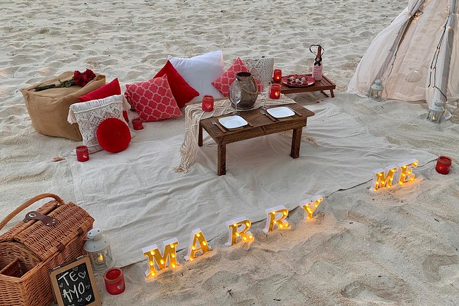 Sunset Beach Proposal - A candlelit proposal on Playa Chacmool