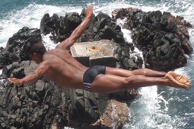 Sunset Dinner and Cliff Divers in Acapulco - Sunset at Los Flamingos Hotel