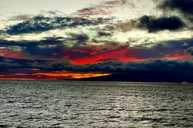Sunset Dinner Cruise in Honolulu, Hawaii - Is the dinner worth the price?
