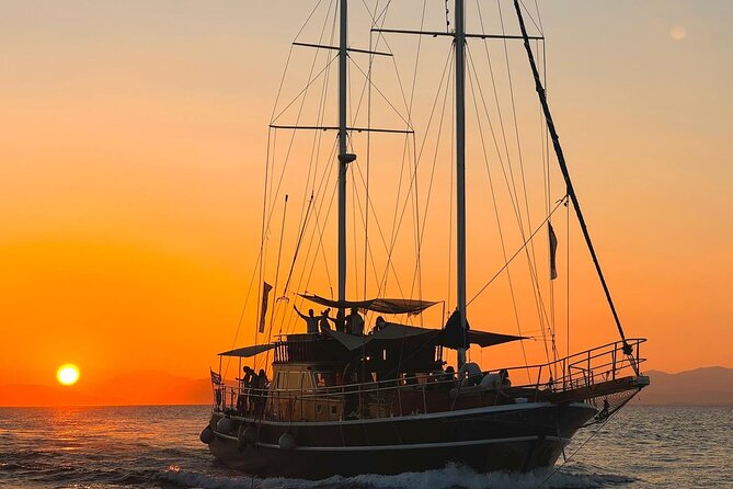 Sunset Dinner Cruise: Sunset, Swim, Drinks, and Dinner Onboard - Fresh dinner prepared while you sail