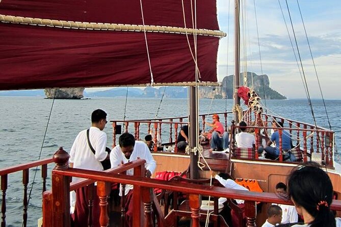 Sunset Dinner Cruise with night Swimming by Luxury Junk Boat - Barbecue seafood and Thai food on deck