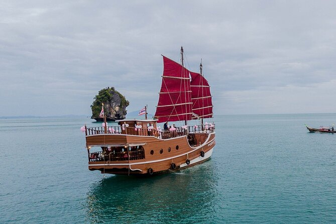 Sunset Dinner Cruise with night Swimming by Luxury Junk Boat - Sunset on the return past Do Island