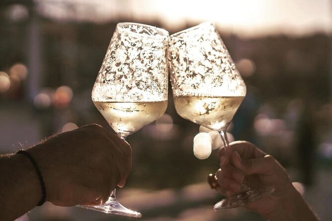 Sunset Romantic Escape with Aperitif - Timing, meeting point, and practical planning