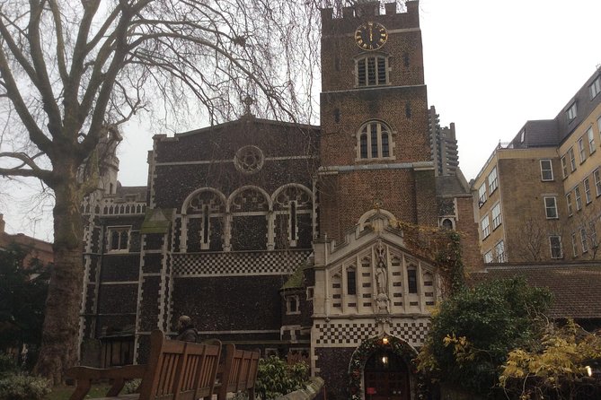The Notting Hill, Bridget Jones, Love Actually & Four Weddings Tour of London - A film tour that crosses London from Borough Market to Notting Hill