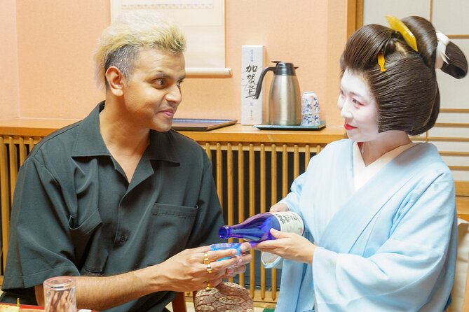 Tokyo Private dinner with Geisha - What the guide adds to the evening