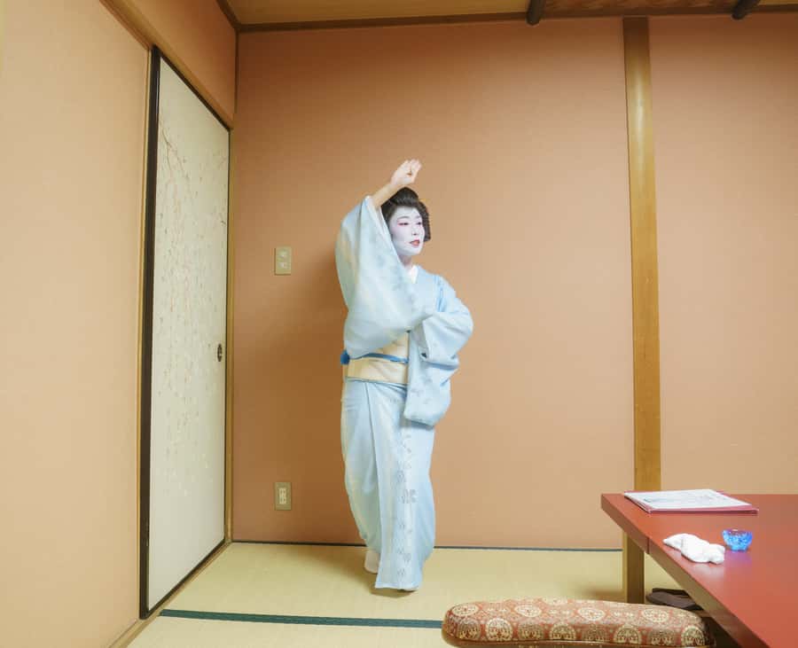 Tokyo: Private dinner with Geisha at a Member's only Ryotei - Entering a member-only ryotei