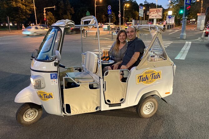 Tuk Tuk Bucharest Romantic Tour with miniBAR - A quick Bucharest orientation from a two-person tuk-tuk