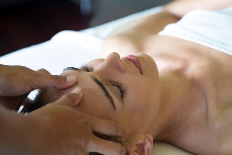 Ubud: Couple Spa Treatment with Bath Ritual & Sparkling Wine - Key points at a glance