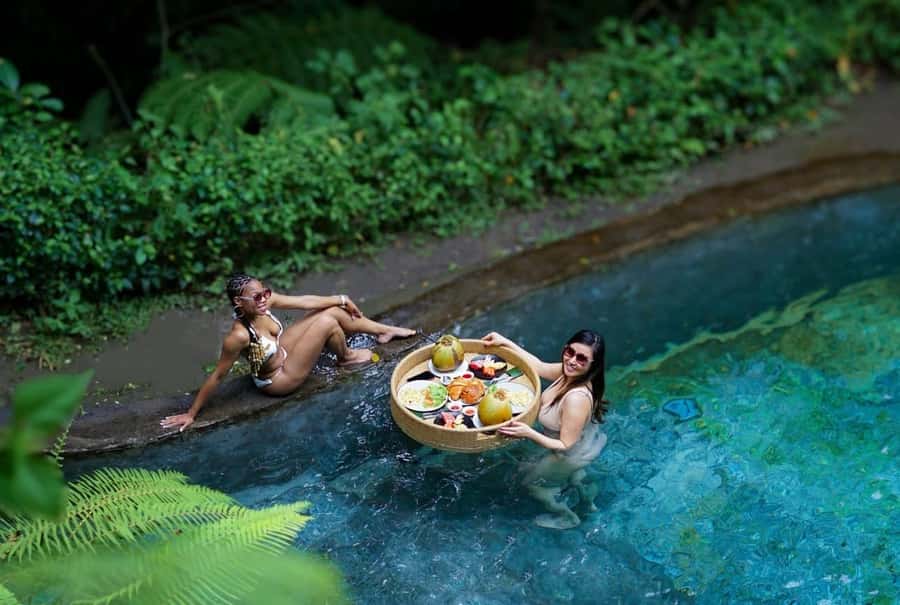 Ubud: Floating Breakfast, Jungle Swing & Spa Romantic Tour - Floating breakfast at a natural spring pool