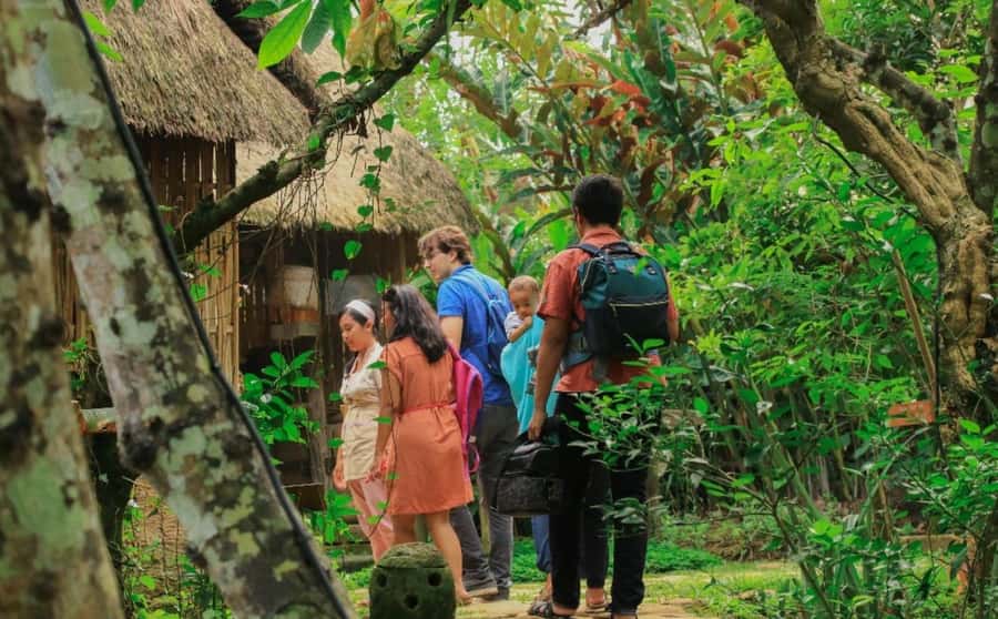 Ubud: Floating Breakfast, Jungle Swing & Spa Romantic Tour - Guides, drivers, and the value of a private day