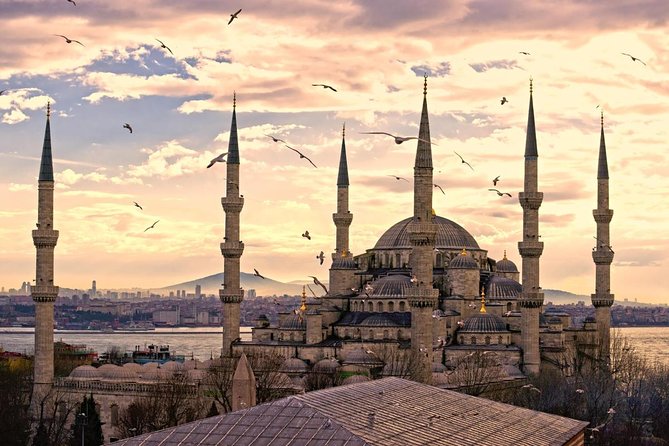 Unforgettable Moments in Istanbul: Photo Shoot for Couples - Key points at a glance