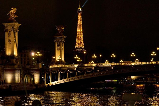 Valentine's Day Seine River Champagne Cruise - Starting at Square du Vert-Galant beside Pont Neuf