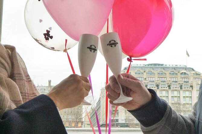 Valentine's Day Seine River Champagne Cruise - One hour of Paris after dark