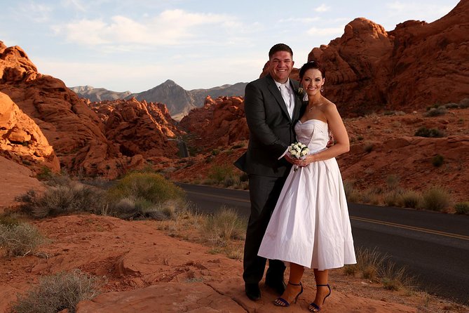 Valley of Fire Wedding Package - The Nevada marriage license is your responsibility