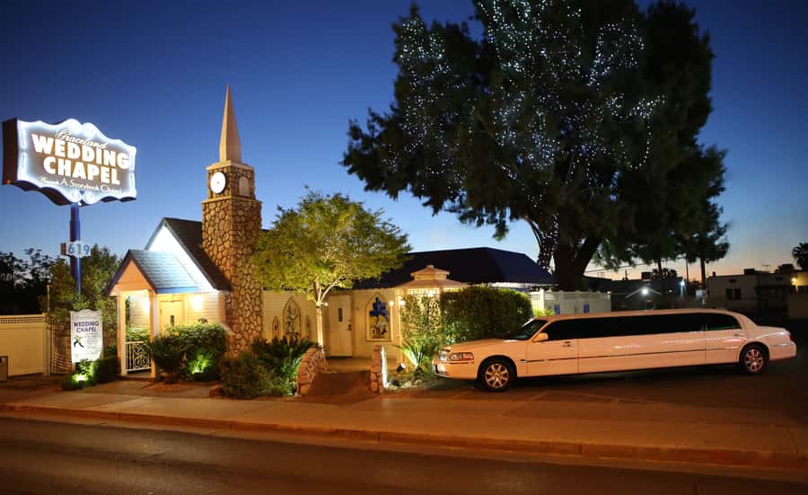 Vegas: Elvis-Themed Graceland Chapel Wedding or Vow Renewal - The original Graceland Chapel Elvis ceremony