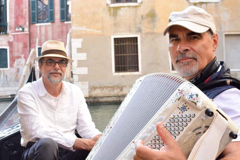 Venice: Romantic Shared Gondola Serenade on the Grand Canal - Key points to know before you book
