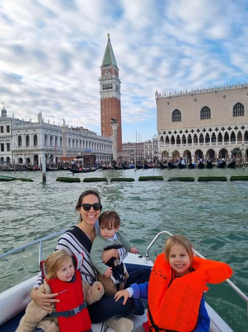 Venice: Romantic sunset cruise on the Venice lagoon - What a private ride adds to the experience